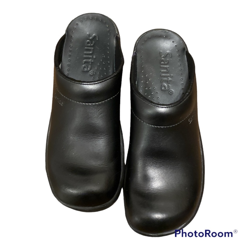 Sanita Women's Sonja Cabrio Slip-Resistant Professional Clog size 37